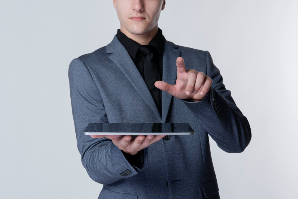 which kind of portfolio would a financial advisor recommend to a young investor 